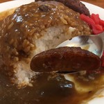 かれー屋伊東 - 昔西町ユニーにあったインデアンカレーはマルシンハンバーグを揚げたのがのってた。
            カレー屋伊東もほぼ同じようなハンバーグ。
            チープな美味さってのはあるけどコレはダメ。
            
            ハンバーグなめてる？
            
            
            
            
            
            