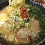 全勝横綱ラーメン - 辛味噌を混ぜてピリ辛になる