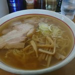 ピッコロ - 大盛りラーメン 750円