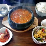 コッテジ - 牡蠣入り豆腐チゲランチ