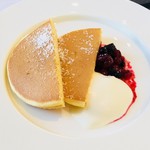 セント レジス ホテル - 朝食のメインメニューから、パンケーキ