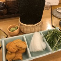 龍太楼 - イカとウニの海苔巻き