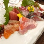 旬菜ダイニング 新 - 刺身盛り合わせ