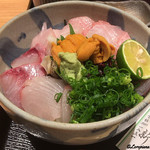 丸新 - 海鮮丼