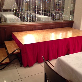 司会・余興が盛り上がるステージあり！