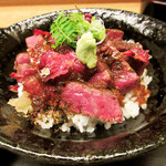 白 - 一汁三菜の大和牛ステーキ丼(2017.12月昼)