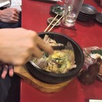 海鮮酒場 魚波 - 171202土　東京　魚波　石焼海鮮ご飯作成中