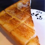 珈琲屋らんぷ - じゃじゃ～ん！朝の定番バタートースト(^^)