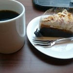 カフェ・ベローチェ - ブレンドコーヒー・キャラメルバナナッツ