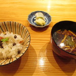 玄斎 - 干しエビの出汁で炊いたご飯 味噌汁 香の物