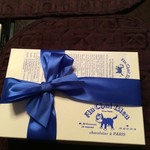 Au Chat Bleu - パッケージ（リボンも青です）