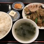 吉田飯店 - 豚肉とザーサイの炒めセット
