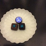 Au Chat Bleu - 青い肉球チョコ？