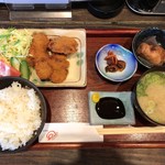 にじゅうまる - ヒレカツ定食 680円(税込)