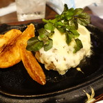 Revo - 黒毛和牛ハンバーグステーキ　チーズのせ