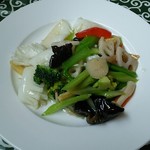 福州風味 - 野菜とイカの炒め物定食(デザート付)880円