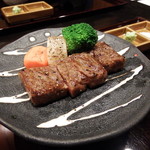 別亭やえ野 - 増田牛炭火焼き