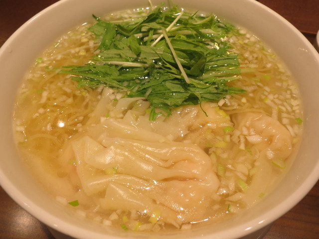 香港海老ワンタン麺 By Ytaya 羽根つき焼小籠包 鼎 S ルクア大阪店 Din S ディンズ 大阪 小籠包 食べログ