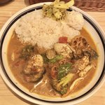 牡蠣野菜カレー／大辛、こしょう