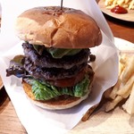 Lantern burger - ポテトとセットで