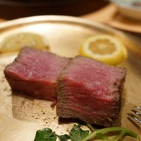 ステーキハウス キッチンリボン - 断面