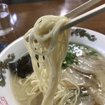 ラーメンむさし - 中細麺です