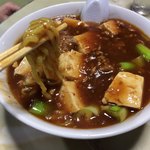 六ちゃん食堂 - 麺リフトアップ