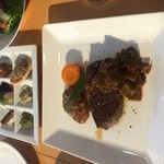 Kokura Takumino Pasuta Ra Paperi-Na - 黒毛和牛熟成肉のステーキ