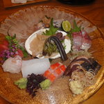 小石川 かとう - お刺身の盛り合わせ（カサゴ、マグロ、鯛、鰹のたたき、ほっき貝等）