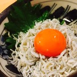 創作居酒屋 なごみ - しらすユッケ
４８０円