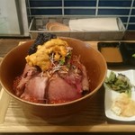 和牛海鮮宝石丼特上￥2700肉増し￥500ご飯300g普通盛り❤