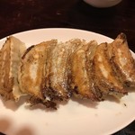 芙蓉麻婆麺 - 餃子