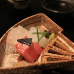 柳生の庄 - お造り：本マグロ・ヒラメ・いか　