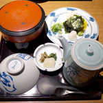 庭園茶寮 みな美(皆美館) - 満を持して、鯛めしセットが登場！ ごはんと具、出汁が別々に出てきます