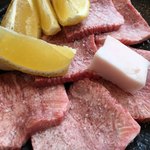 焼肉の吉田 - 塩タン1400円