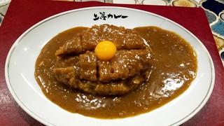 上等カレー - 名物トンカツカレー：880円 (2017/12)