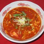 百番 - 料理写真:特製酸ラー湯麺・・・当店麺類一番人気！辛さの中にまろやかさが。「他にはない味」と評判です。