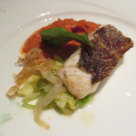 デュオ フルシェット - 真鯛のグリエ　ドライトマトとゴジベリーを入れたサルサアウローラ