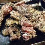 こま - 地鳥もも焼き＜塩＞（薩摩知覧鶏）