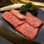 黒毛和牛A4A5 焼肉ありらん - 上カルビ