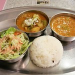 サンサール - Bランチセット1200円外税本日のカレー（つるむらさき）とキーマカレー