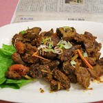 砂肝とチキンレバーのスパイシー炒め900円外税