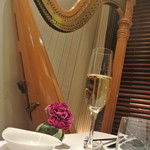 リストランテ カノフィーロ - スプマンテとハープ