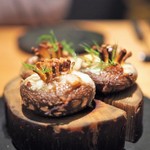 原木椎茸　鮎のなれ鮨クリーム　クルミ　ディル