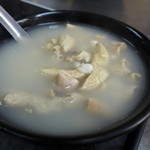 林家肉圓 - 四神湯(豚モツと蓮子のスープ)。