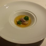 コシモ・プリュス - 鳥取県産　鹿のコンソメ　ラビオリ