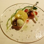 コシモ・プリュス - デザートのバラと苺