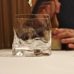 コシモ・プリュス - お水のグラス