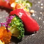 コシモ・プリュス - 長崎県産 本鮪中トロ ビーツ