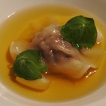 コシモ・プリュス - 鳥取県産 鹿のコンソメ ラビオリ④